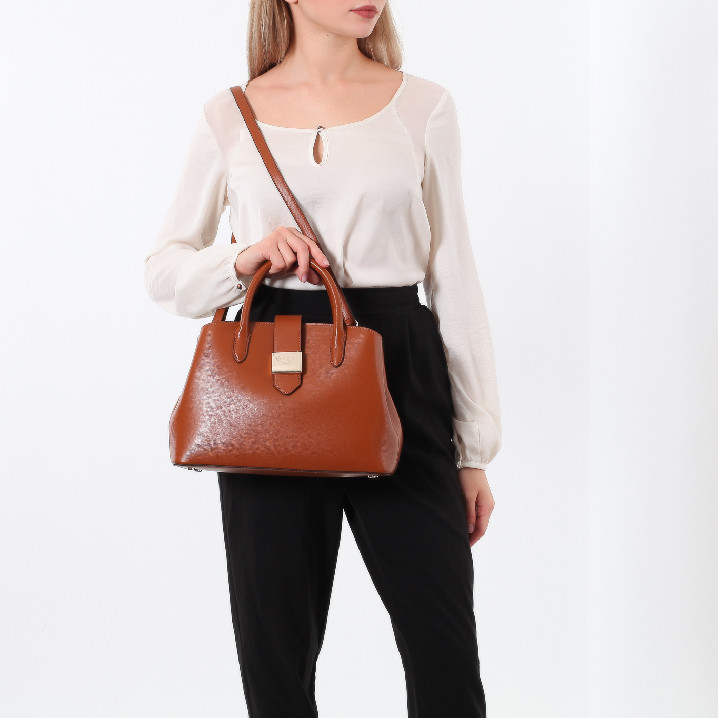 Сумка DKNY Lyla