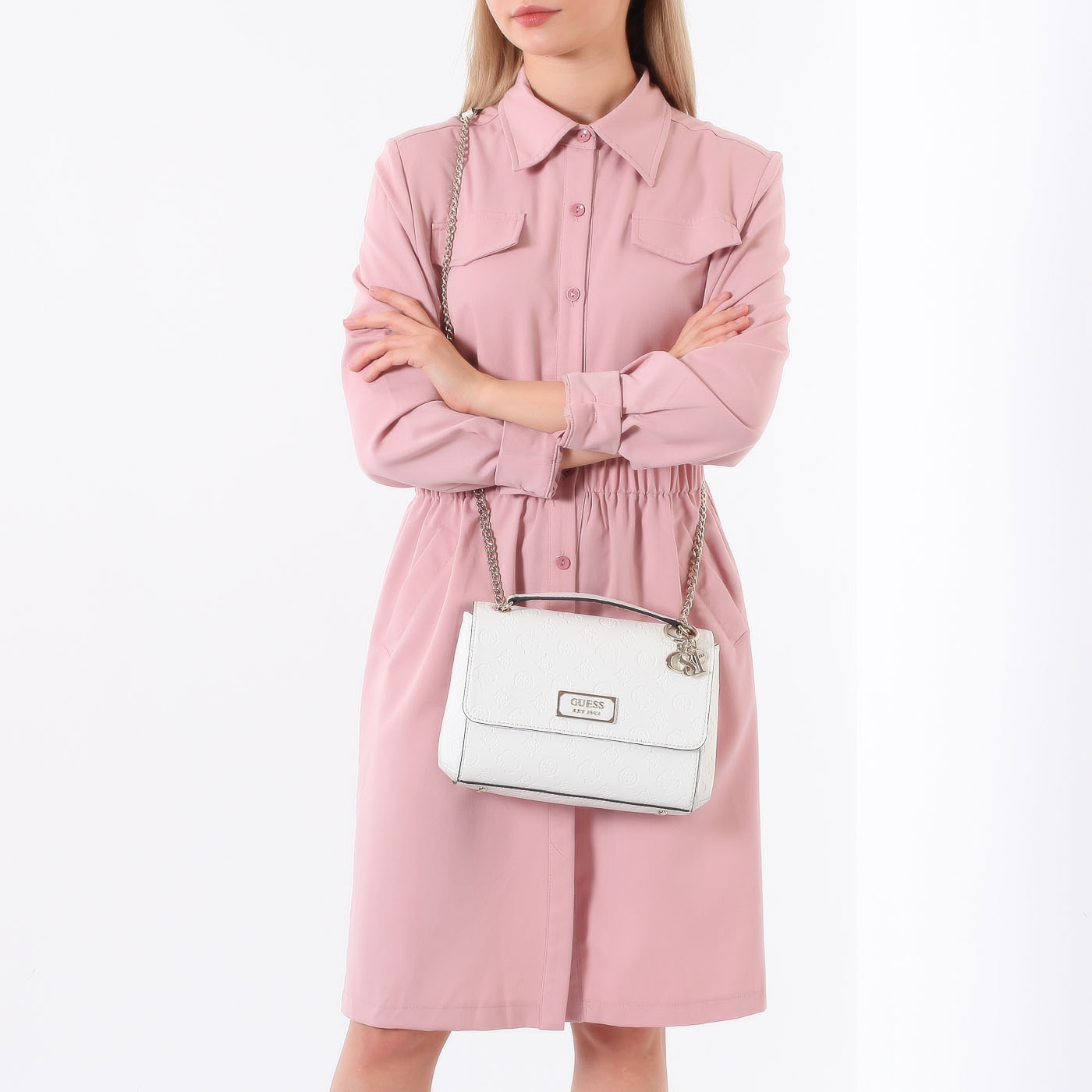 Белая сумка с брелоком Guess Logo Love