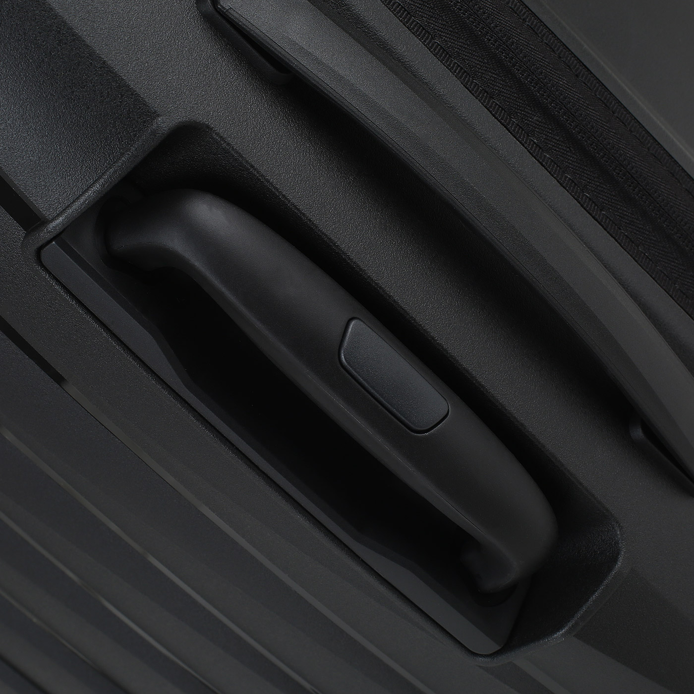 Чемодан средний M из полипропилена Eberhart Dune