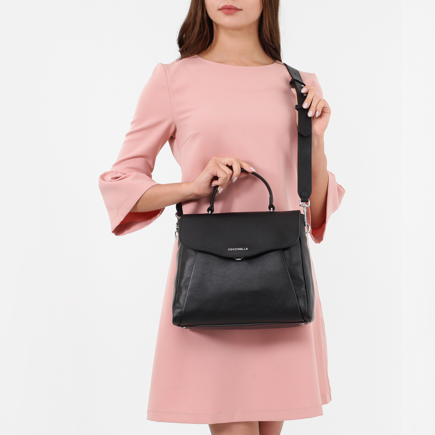 Черная сумка-сэтчел Coccinelle Andromeda