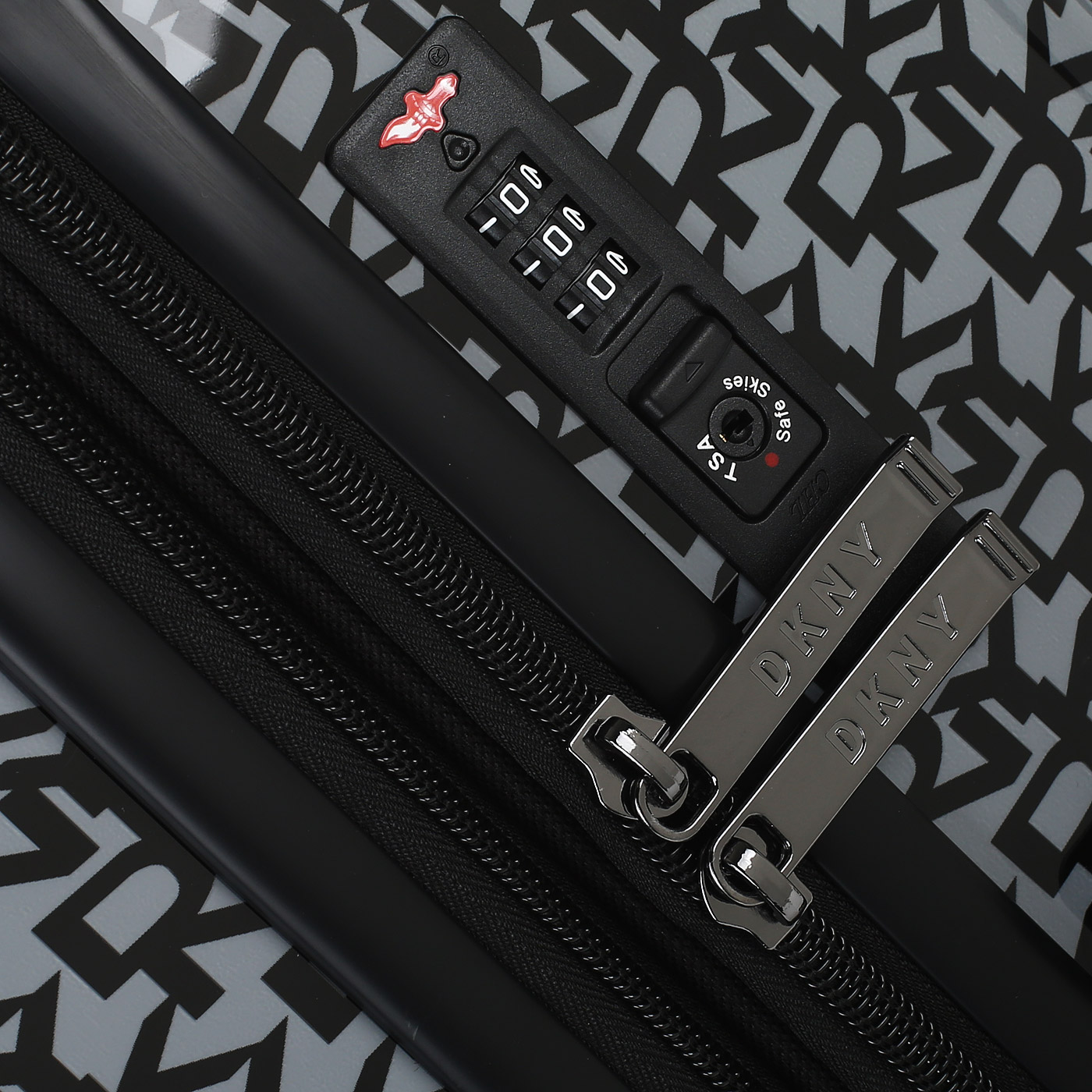 Чемодан средний M из ABS-пластика с кодовым замком DKNY DKNY-069 Vintage Signature Hardside