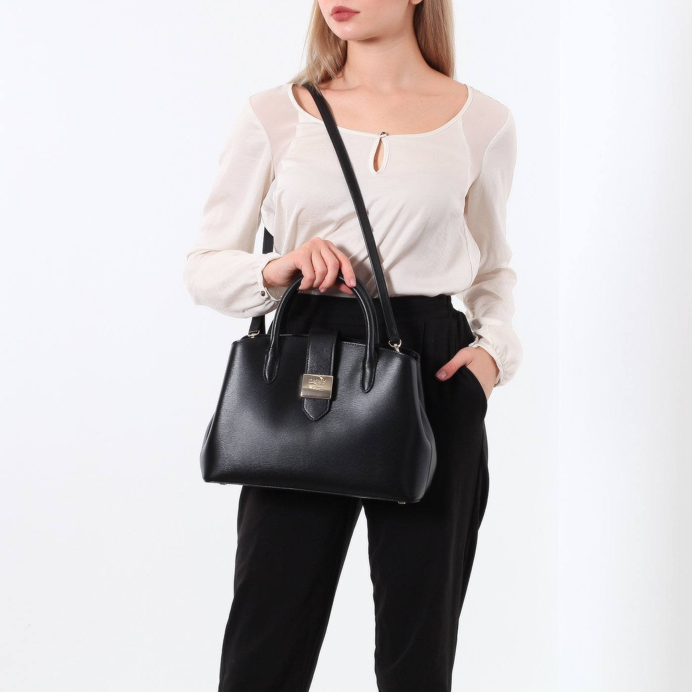 Сумка с плечевым ремешком DKNY Lyla